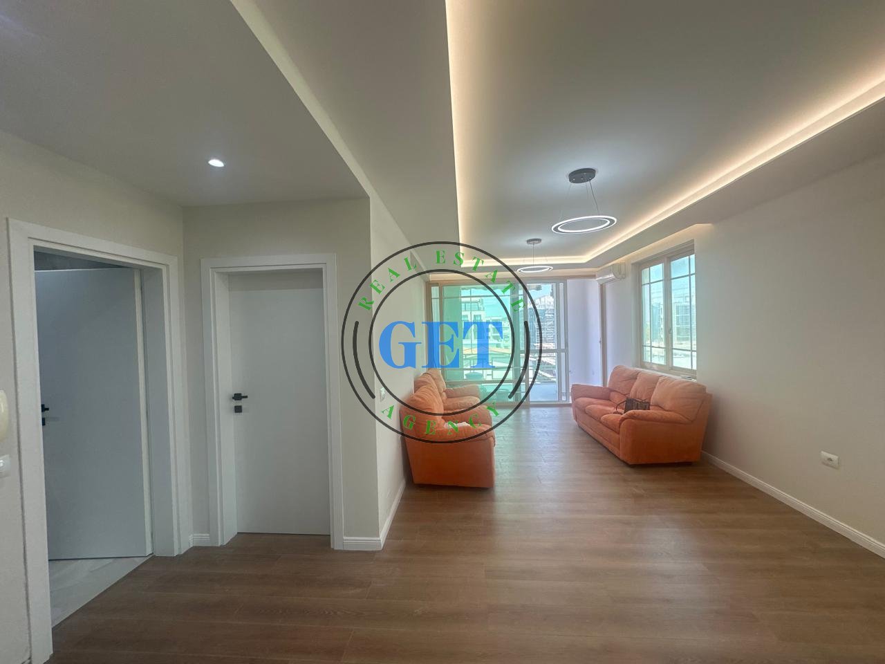 Shitet Apartament 2+1+2 ballkone | Golem, Durrës