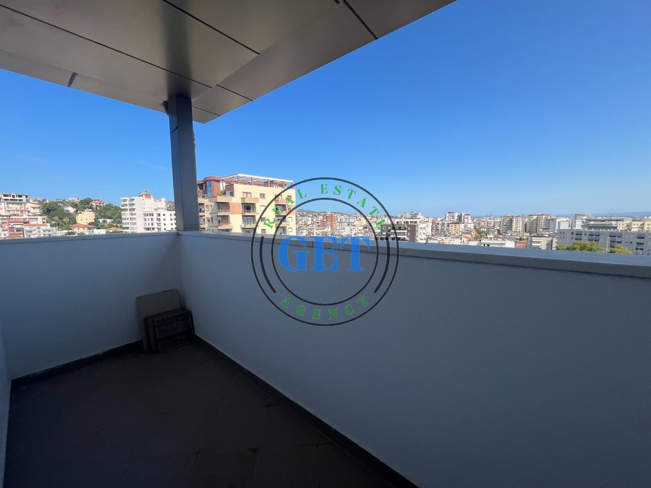 Shitet Apartament 2+1 | Pranë Bulevardit Kryesor, Durrës