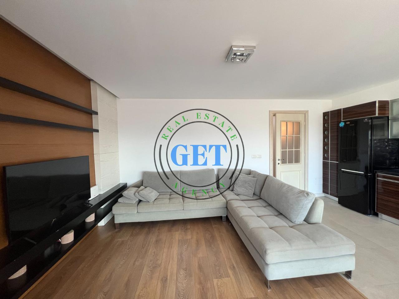 Shitet Apartament 2+1 | Pranë Bulevardit Kryesor, Durrës