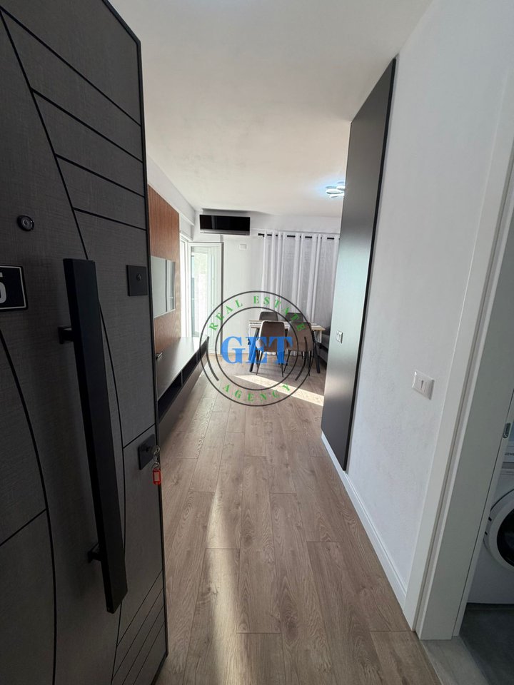 Shitet Apartament 1+1 | Shkëmbi i Kavajës, Durrës
