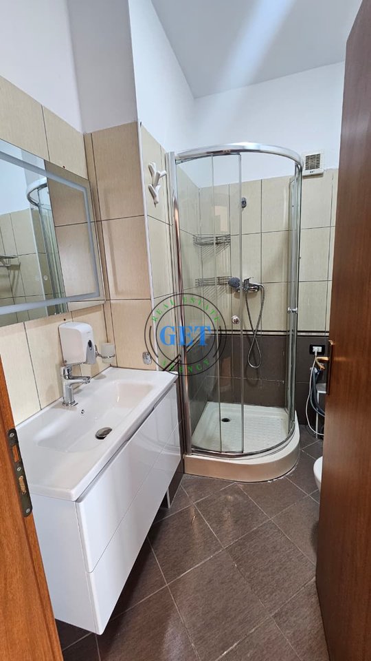 Shitet Apartament 1+1 | Shkëmbi i Kavajës, Durrës