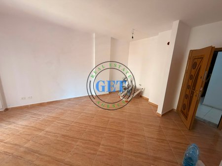 Appartamento 1+1 in Vendita | Spiaggia Ferroviaria, Durrës