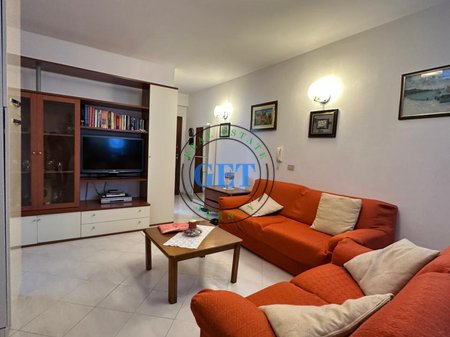 Jepet me qira, Apartament 1+1 ne Plazh Hekurudha, Durres