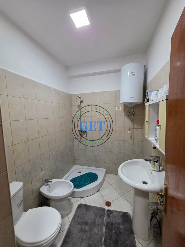 Shitet Apartament 1+1, Shkëmbi i Kavajës,Durres.