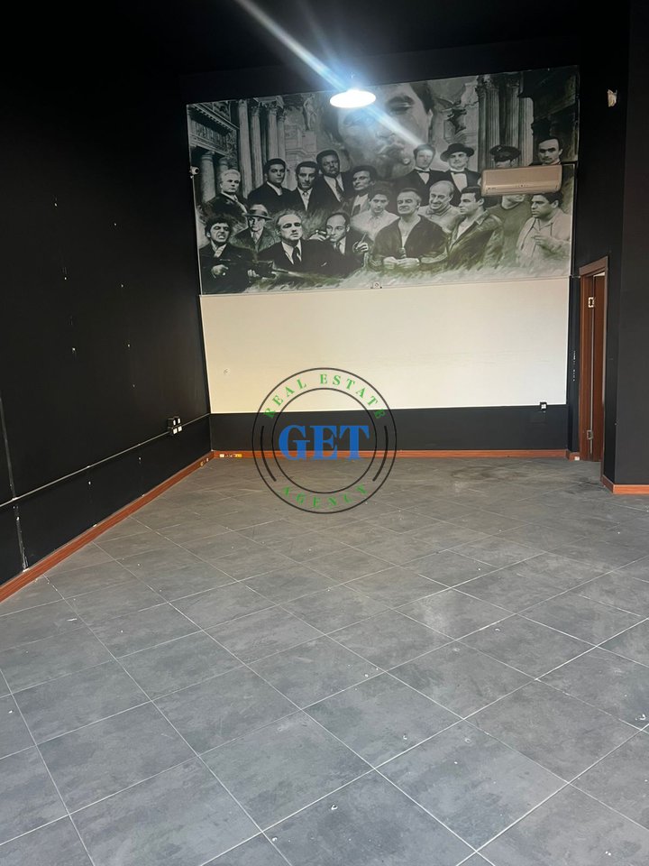 Jepet me qira, Ambient Biznesi ,Perballe Galaktikut, Durrës