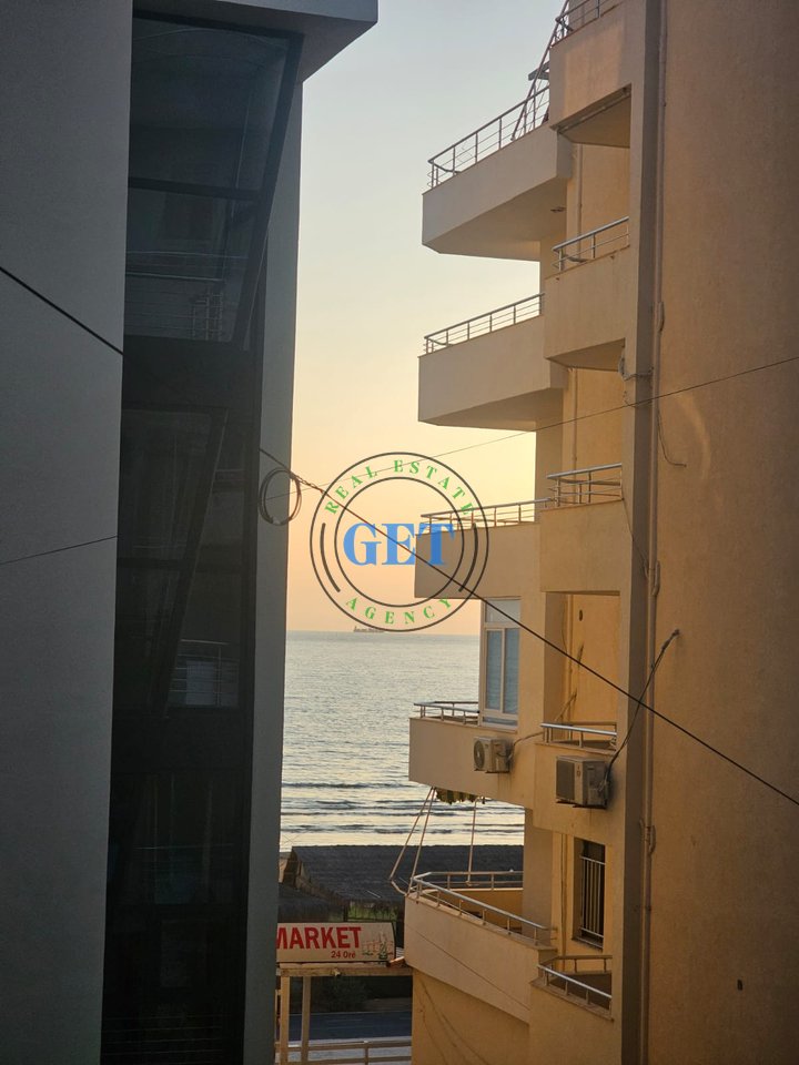 Shitet Garsoniere, pranë Hotel Adriatik, Plazh, Durrës