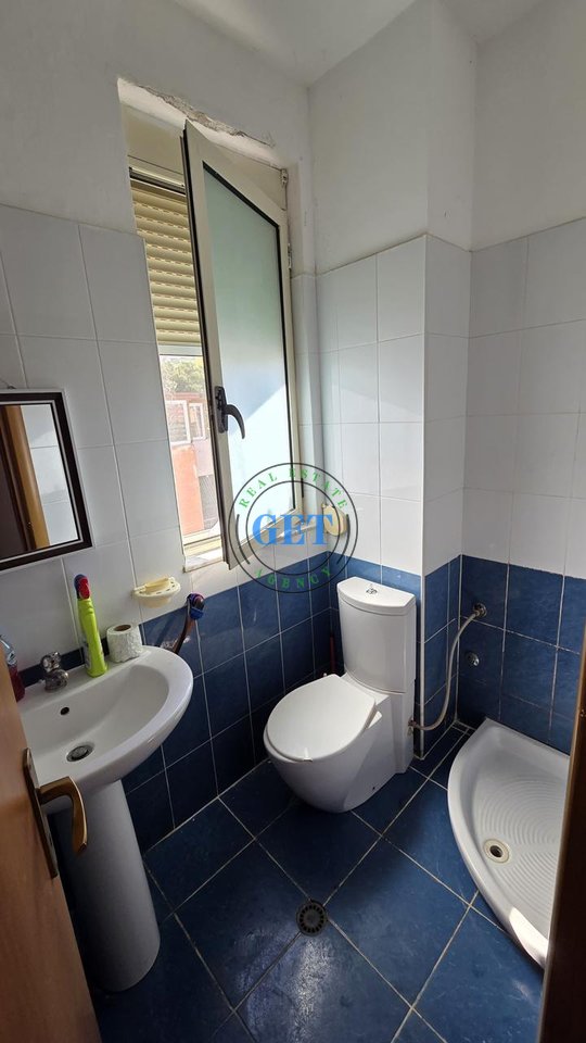 Jepet me qira , Apartament 1+1, Majestiku, Shkëmbi i Kavajës, Durrës