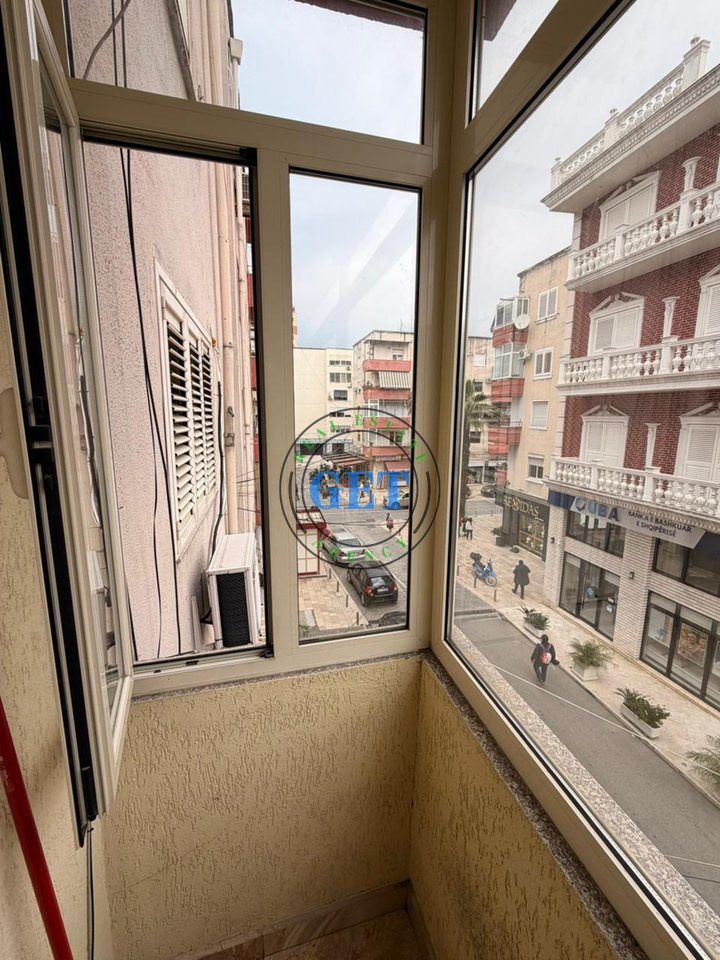 Shitet, Apartament 2+1, Bulevardi Dyrrah, Durrës