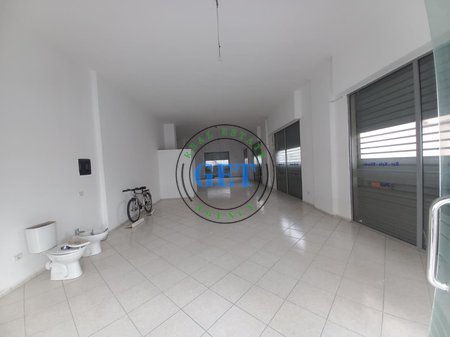 Jepet me Qira Ambient Biznesi, Fusha e Rërës, Durrës!