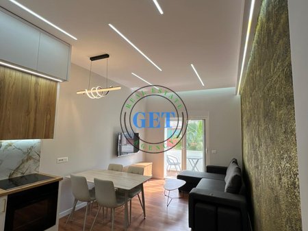 Jepet me qira apartament 2+1, Bulevardi Dyrrah, Durrës!