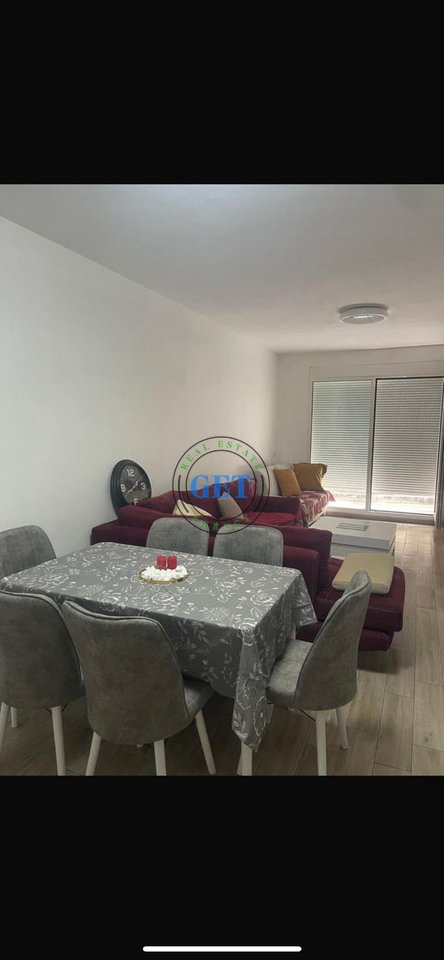 Jepet me Qira Apartament 2+1, Vollga, Durrës!
