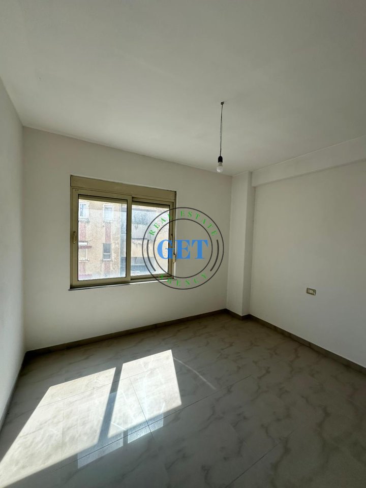 Apartment 2+1+2 bathrooms for rent, Former District, Durrës