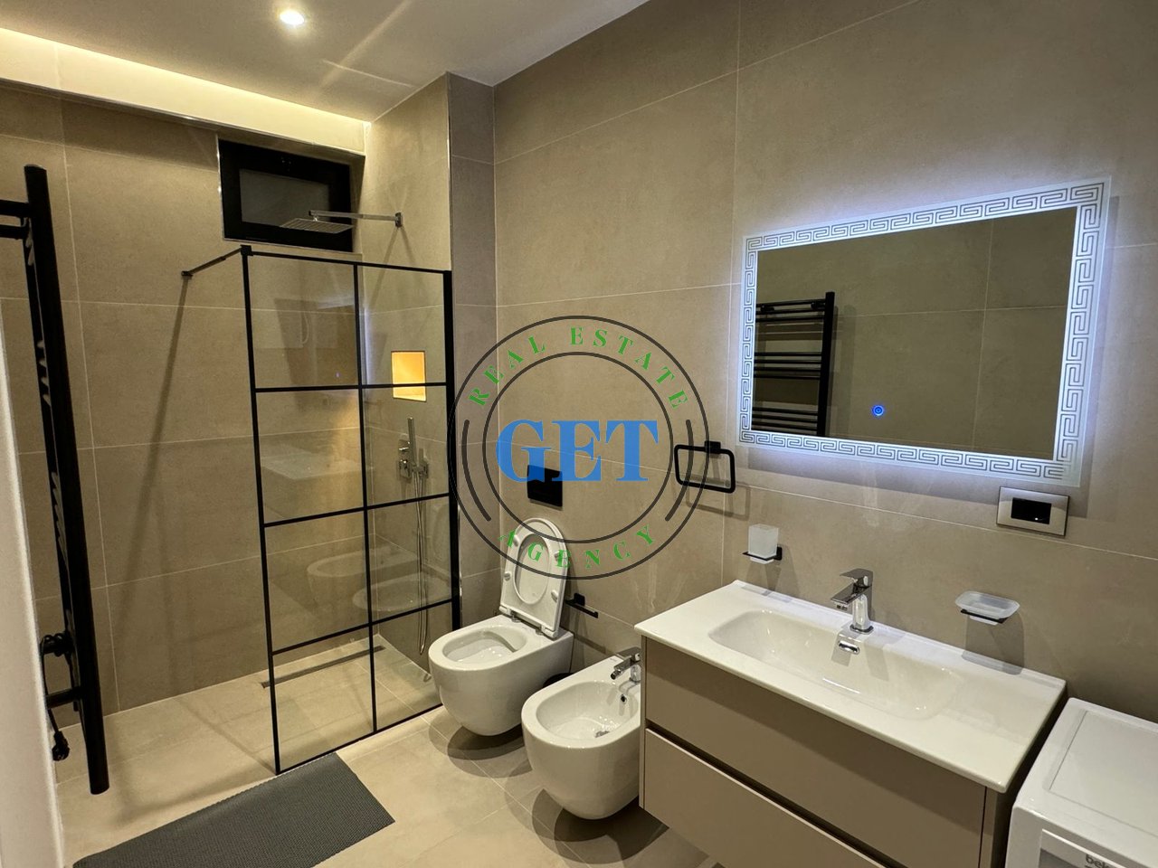 Shitet Apartament 1+1 Modern, Iliria, Durrës!