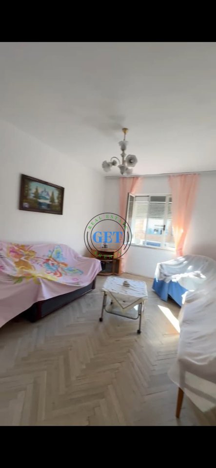 Shitet Apartament 3+1+2 ballkone , Zjarrefiksja, Durrës!