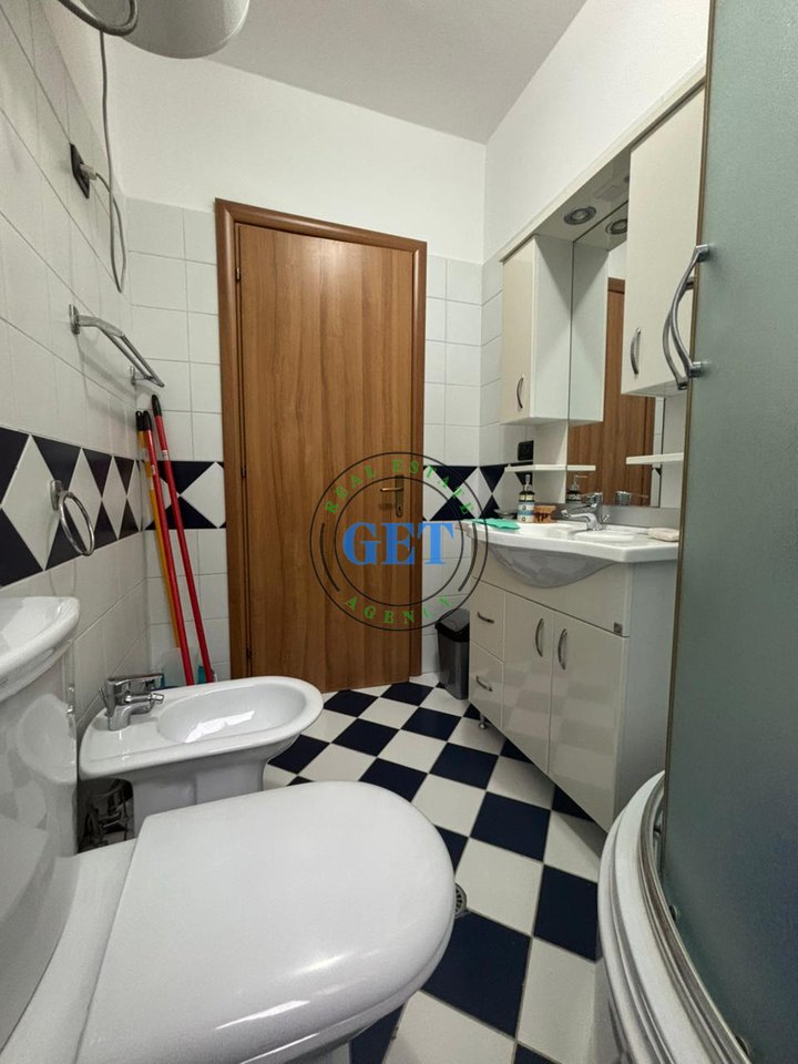 Shitet Apartament 2+1, Pishat e buta,Golem,Durrës.