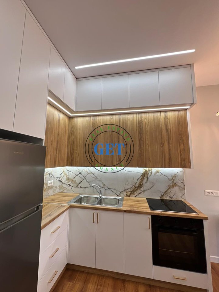 Jepet me qira apartament 2+1, Bulevardi Dyrrah, Durrës!