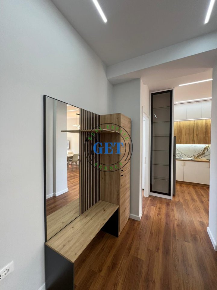 Jepet me qira apartament 2+1, Bulevardi Dyrrah, Durrës!