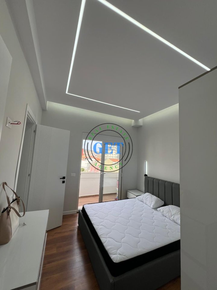 Jepet me qira apartament 2+1, Bulevardi Dyrrah, Durrës!