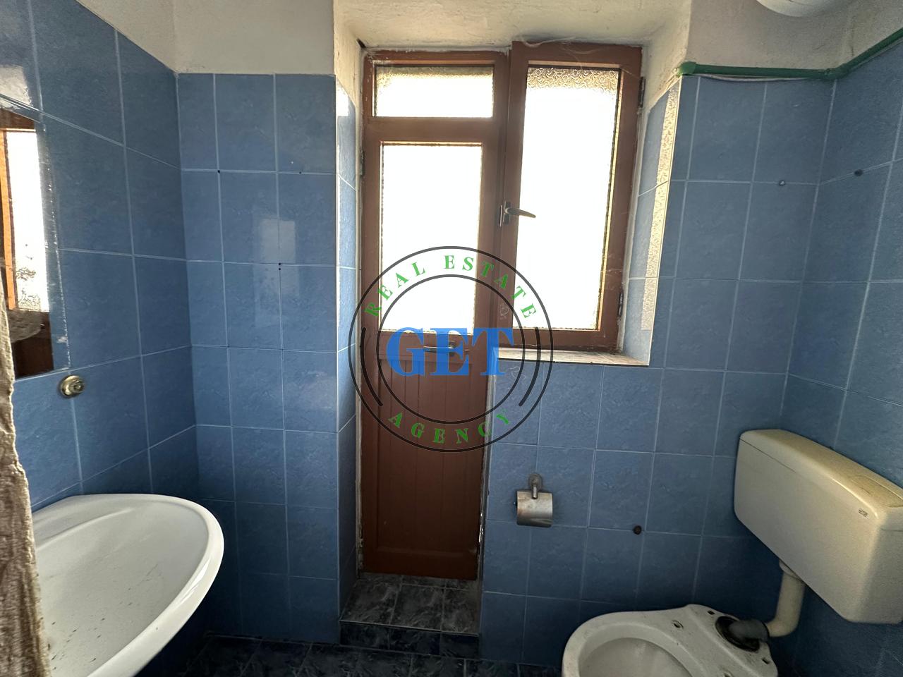 Shitet Apartament 1+1, Shkozet, Durrës!