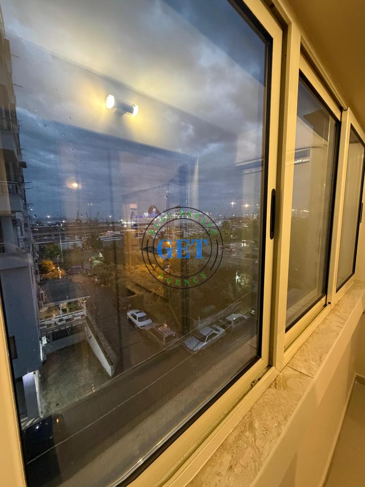 Jepet me Qira Apartament 2+1 | Rruga e Portit, Durrës