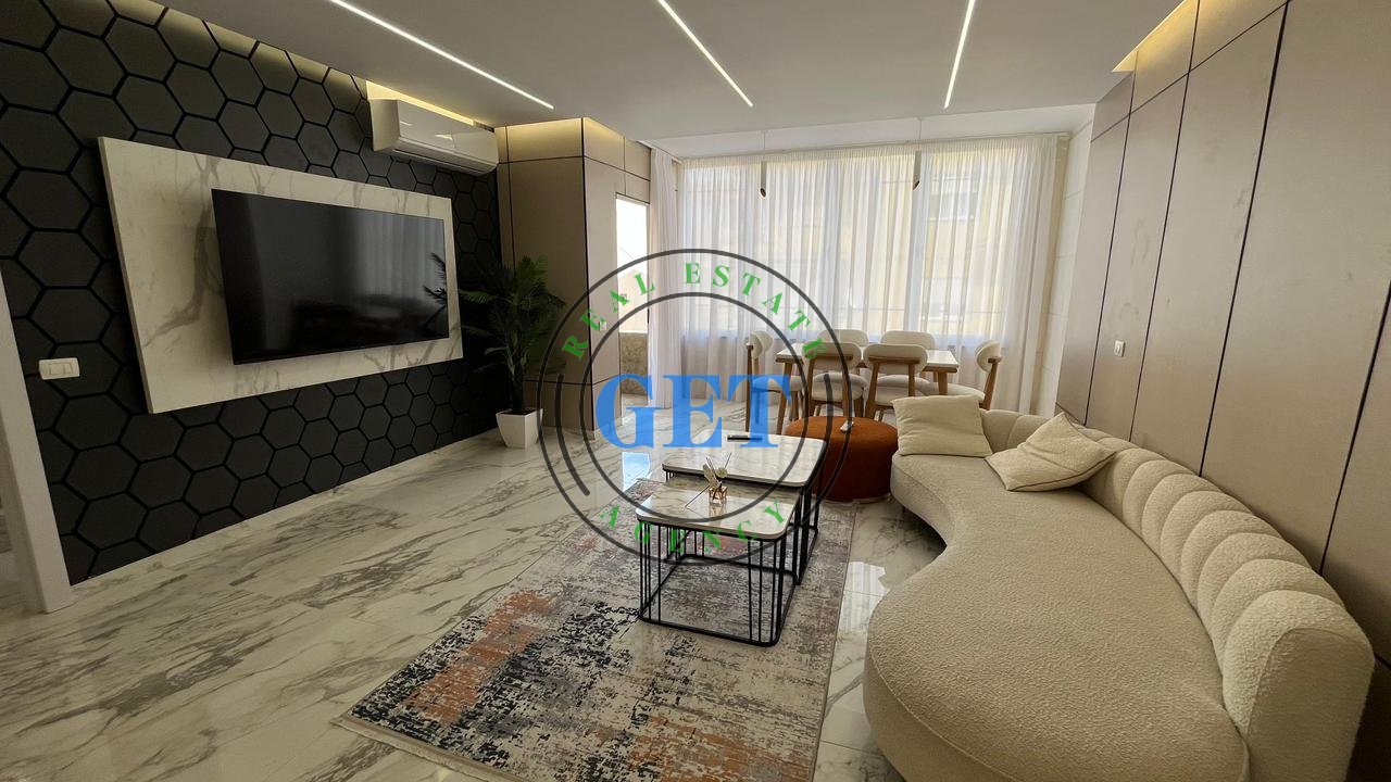 Shitet Apartament 2+1 | Plazh Hekurudha, Durrës