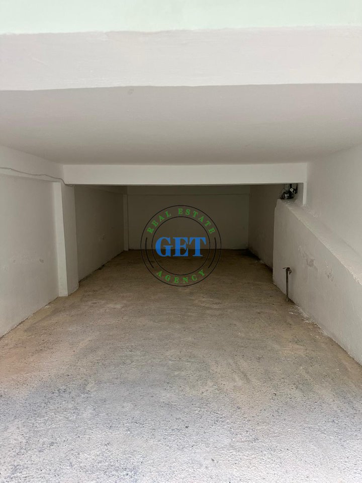 Garage for Rent, near the Small Market, Durrës