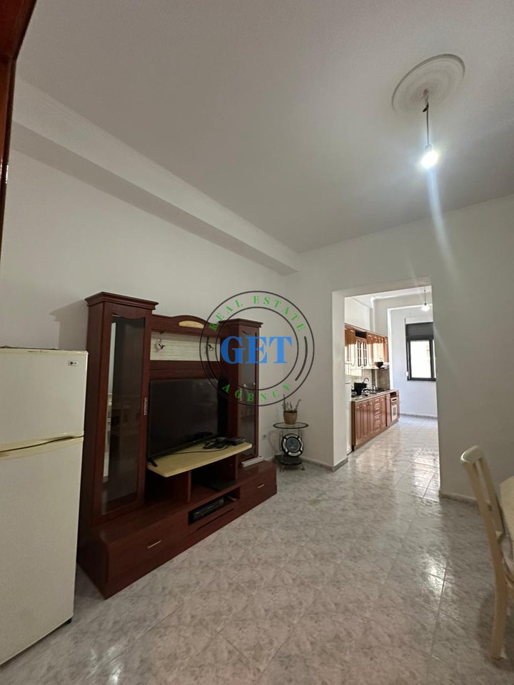 Shitet Apartament 2+1 | Muzeumi, Durrës