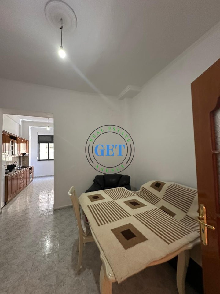Shitet Apartament 2+1 | Muzeumi, Durrës