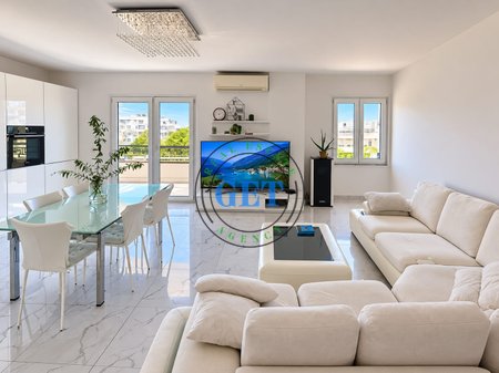  Shitet Apartament 3+1 | Shkëmbi i Kavajës, Durrës