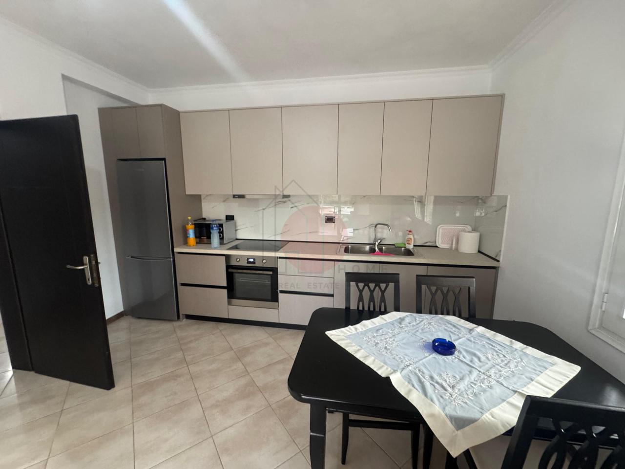 Apartament 3+1 Me Qira në Malajziani, Tiranë - 470€