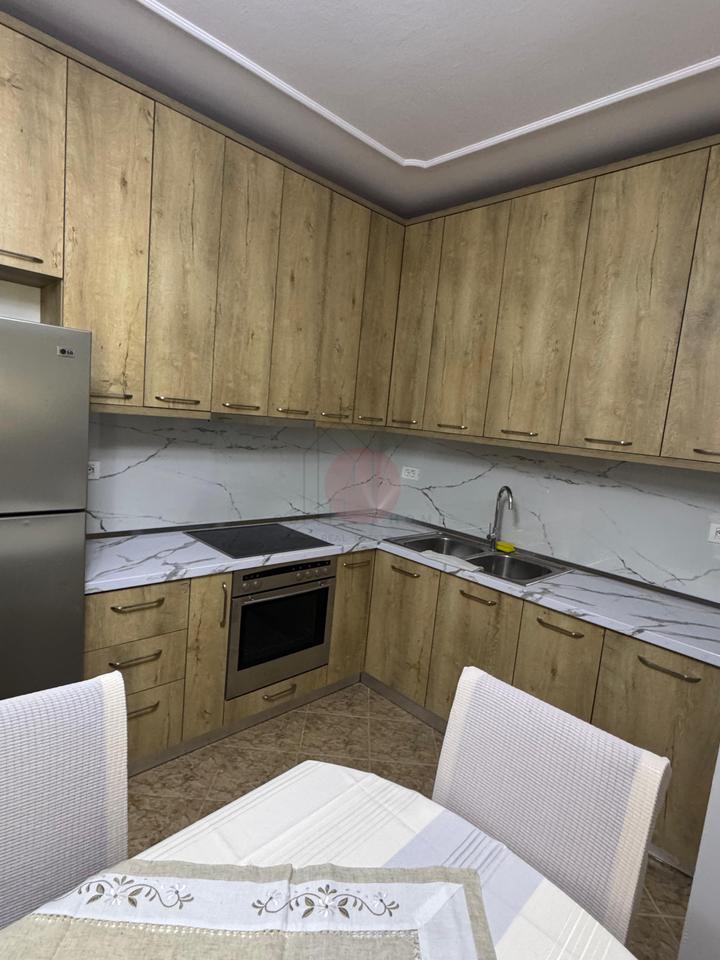 3+1 Apartment for Rent on Rruga e Dibrës, Tirana - 650€