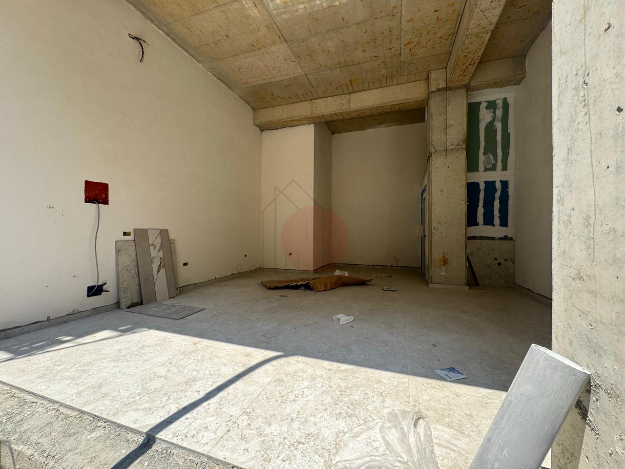 Business premises for rent in Zogu i Zi, Tirana - 1500€