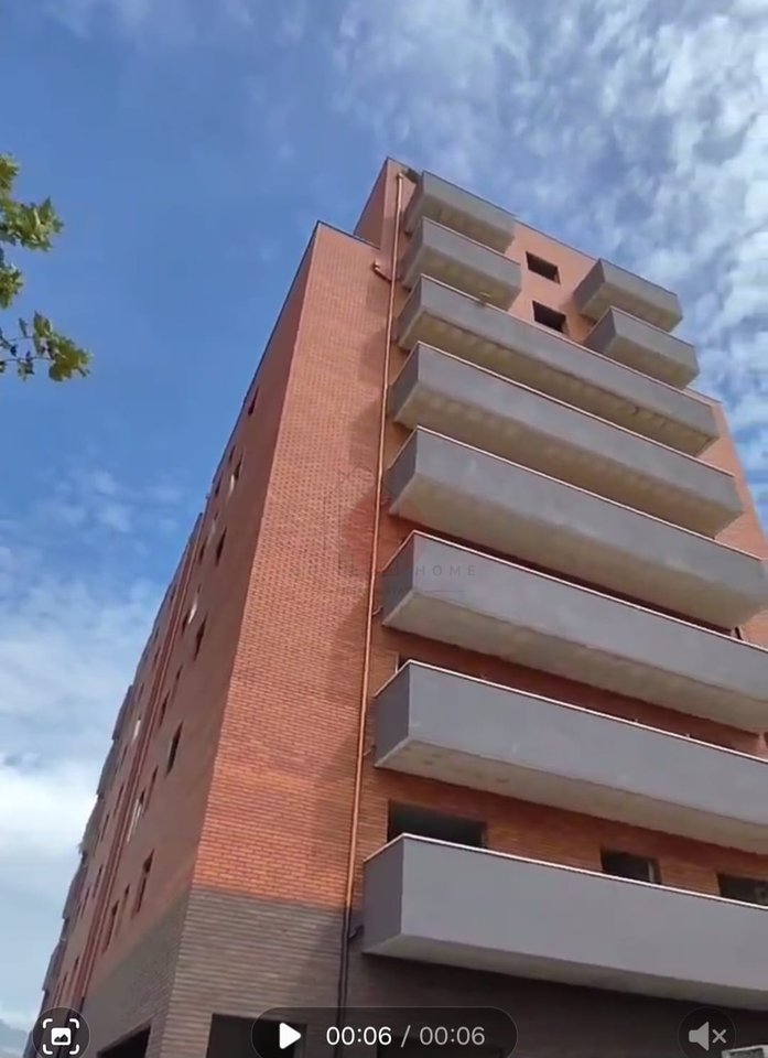 Shitet apartament 2+1+2 – SIMA COM, pranë rrethit të Bathores 78,700 €