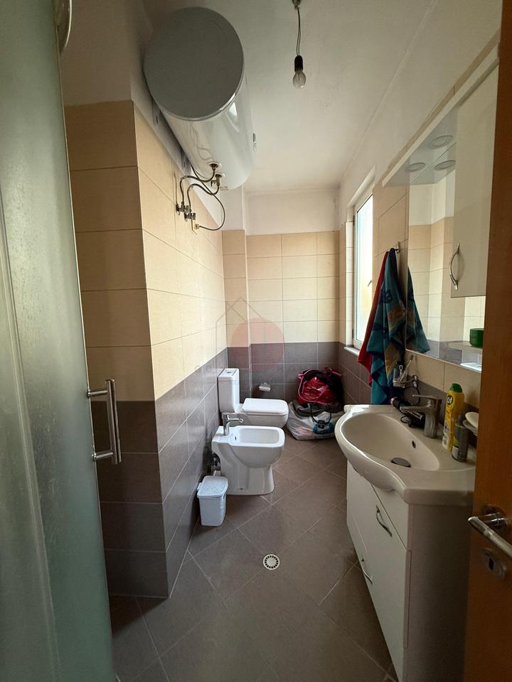 • Shitet Apartament 2+1+2 – Kamëz (përballë shkollës Ibrahim Rugova) /  94.6 m² / Kati 6 në pallat 8-katësh me ashensor/Çmimi: 105,000€/ME HIPOTEKE