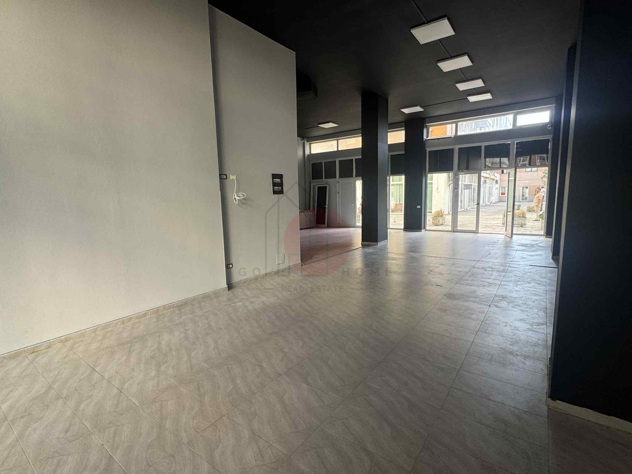 Ambiente Business – In vendita o in affitto.