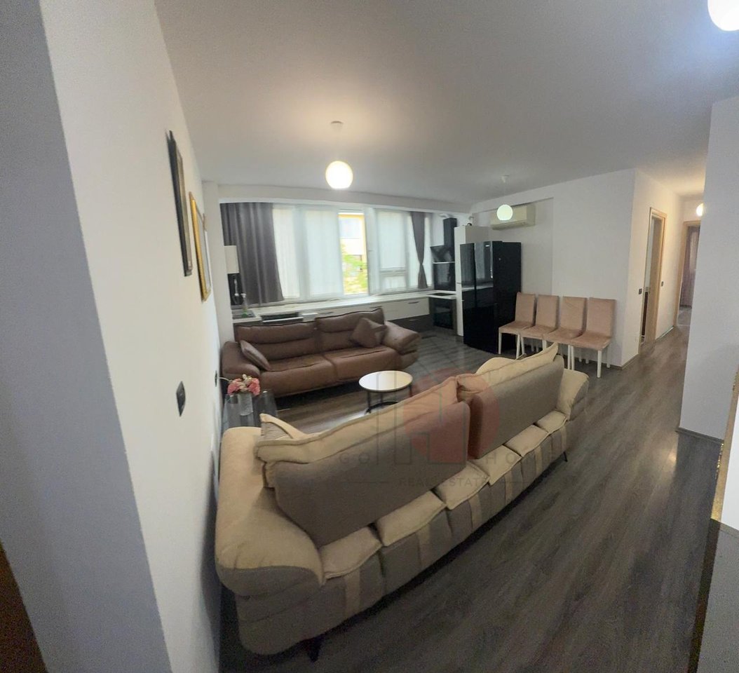 Shitet apartament 2+1 📍

📌 Vendndodhja: Ish Fusha e Aviacionit, Rruga “Dafinave”
