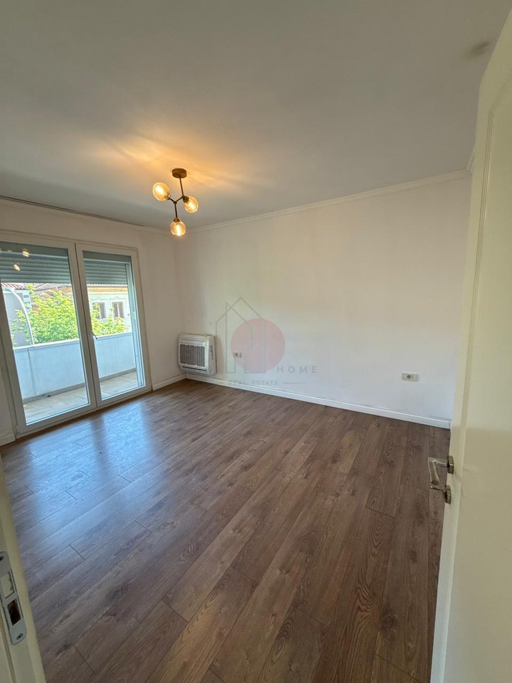 🏢 3+1 apartment for rent (empty) – business use only / 📍 Mine Peza / 💰 Price: 75,000 lek/month (net)