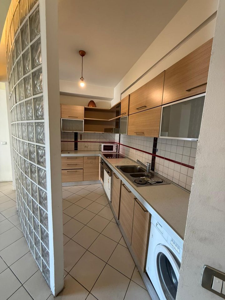 🏡 Shitet apartament 2+1+2 tualete + 2 ballkone – Zogu i Zi (Logos)