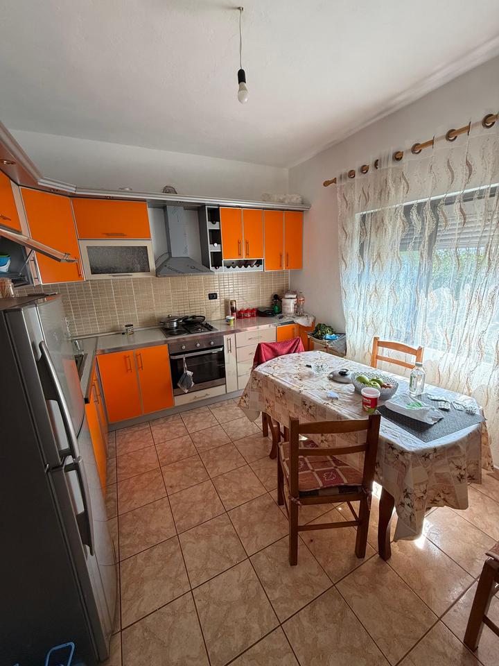 2-Story House for Sale + Land | Shkozë (near Elite Palace) Land area: 298 m² Building area: 81.1 m² 💰 Price: 25,000,000 lek