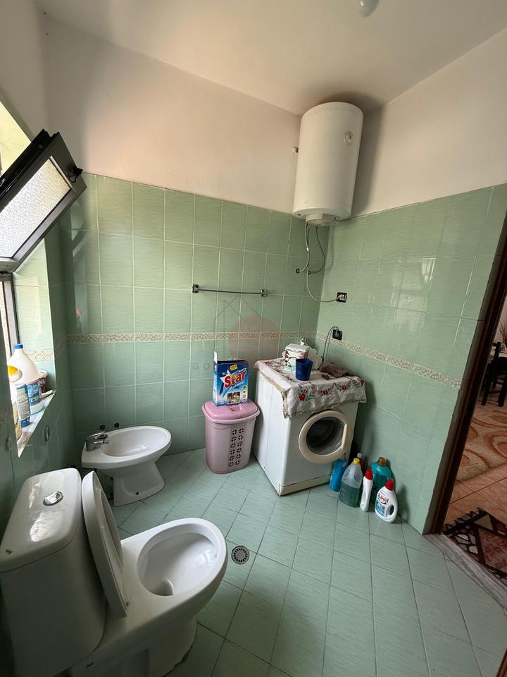 2-Story House for Sale + Land | Shkozë (near Elite Palace) Land area: 298 m² Building area: 81.1 m² 💰 Price: 25,000,000 lek