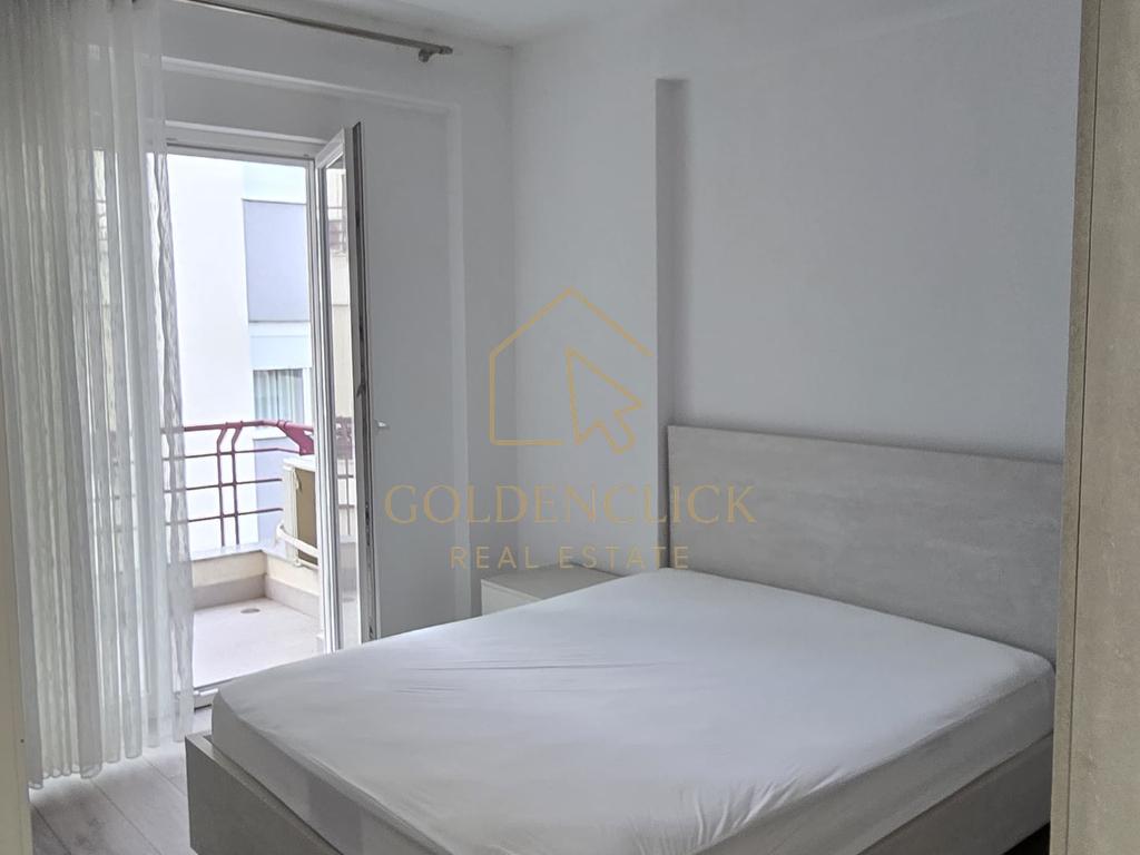 Jepet me qera apartamenti 2+1 Liqeni i Thate