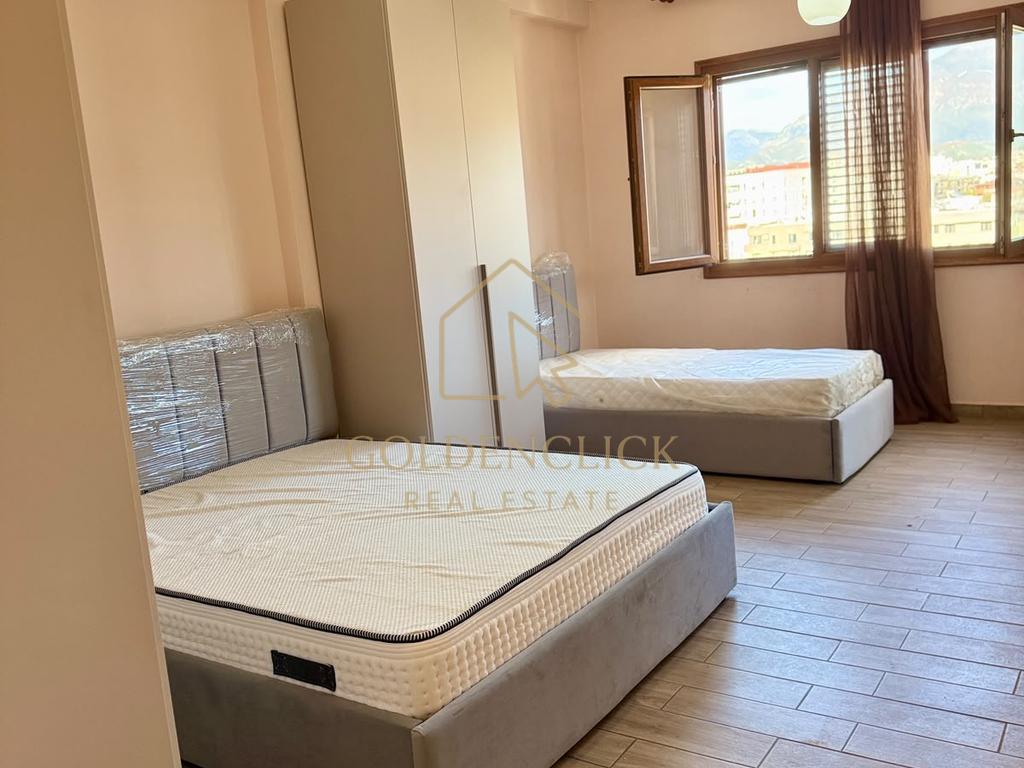 Apartament 2+1+2 me qira në Tiranë, zona 21 Dhjetori,