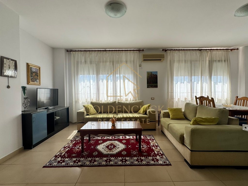 Apartament me qira në Tiranë, në zonën e Rrugës së Kavajës