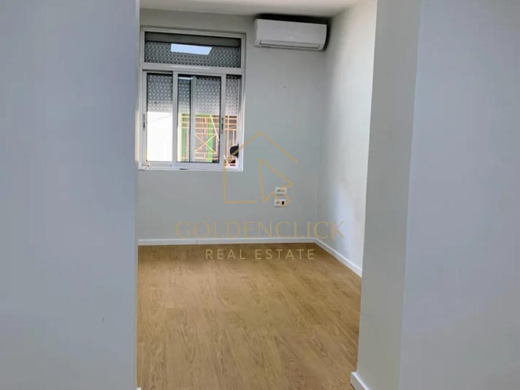 Jepet me qira Apartament 1+1 (bosh) tek Rruga Abdyl Frashëri!