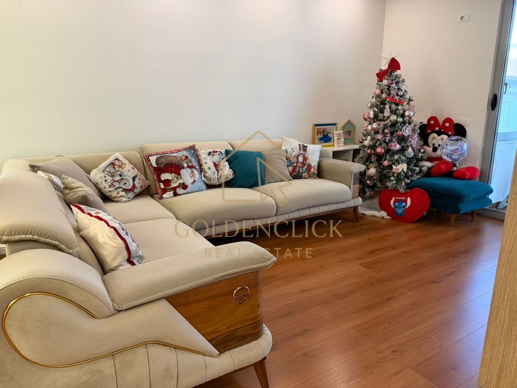 JEPET ME QIRA APARTAMENT 2+1 – PRANË RADISSON, TIRANË