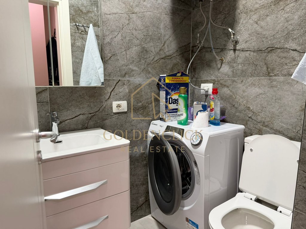 JEPET ME QIRA APARTAMENT 2+1 – PRANË RADISSON, TIRANË