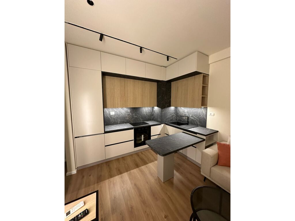 Apartament 1+1 me Qira në Ali Demi, Tiranë - 500€