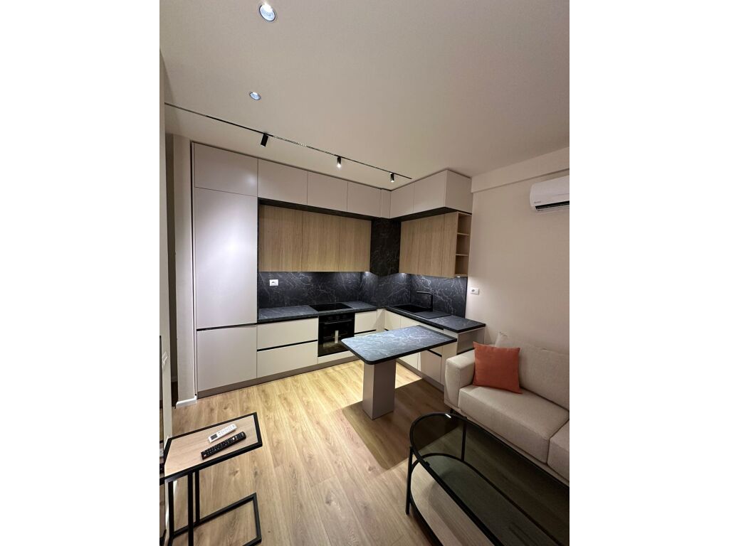 Apartament 1+1 me Qira në Ali Demi, Tiranë - 500€