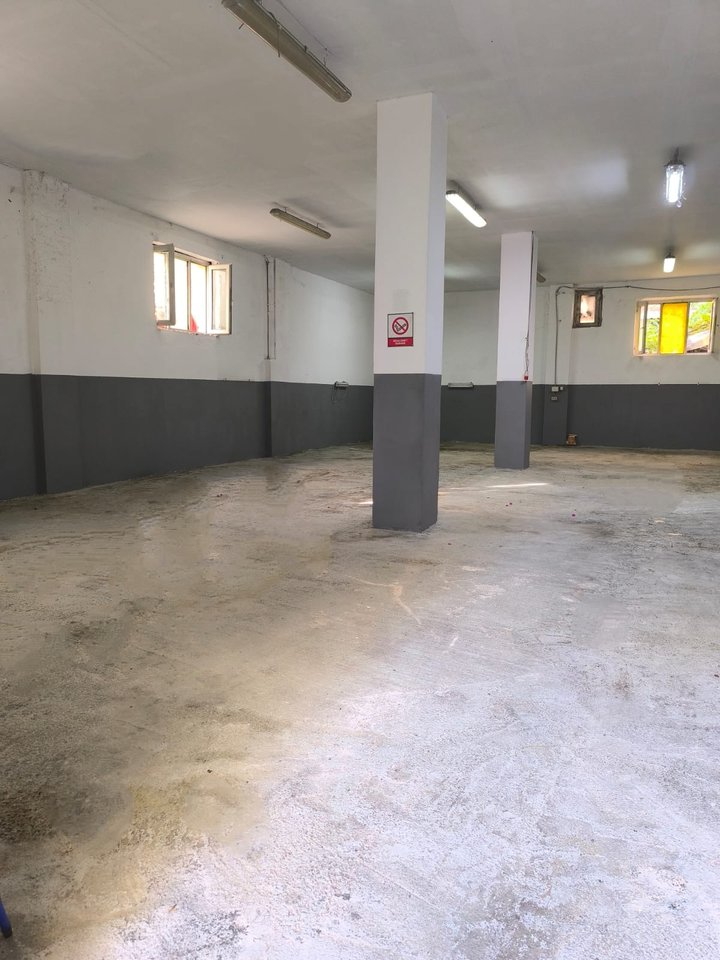 NEGOZIO IN AFFITTO – VIA SIRI KODRA, VICINO AL DISPENSARIO