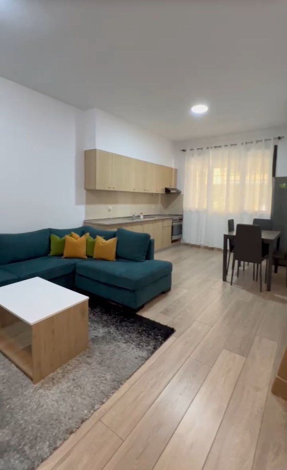 APPARTAMENTO 1+1 CON BALCONE IN AFFITTO – KODRA E DIELLIT 1